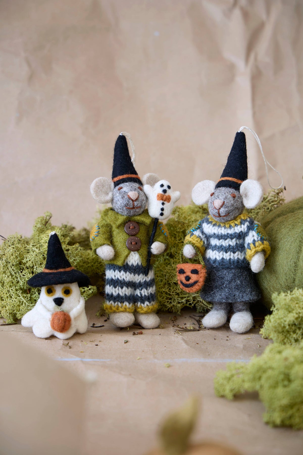 Ornament - Small Grey Boy Mouse w/Halloween Ghost